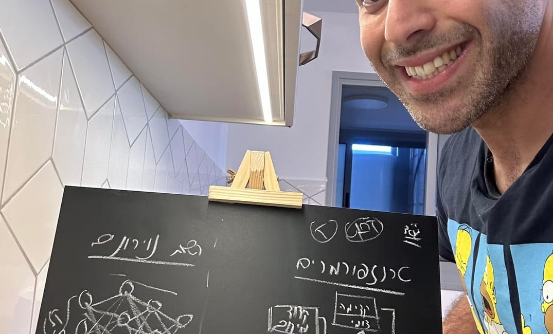 בואו נדבר על רשת נוירונים וטרנזפורמרים. רציתי דקה, יצא 7 דקות. תסלחו לי אבל שווה את זה!
